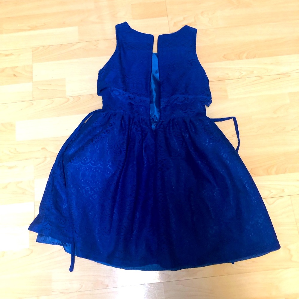 Emily Smith blue dress